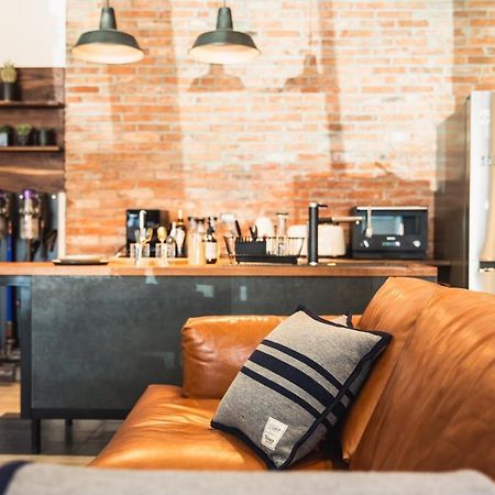 Boy Apartment -Adult Only เมืองฮวาเหลียน ภายนอก รูปภาพ